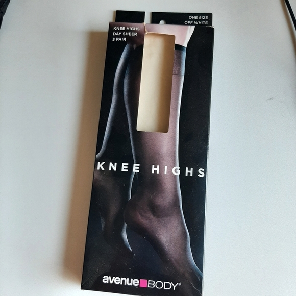 NOS AVENUE BODY OFF WHITE KNEE HIGHS - Picture 1 of 6